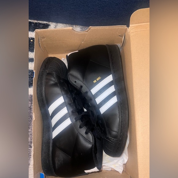 Adidas superstar. Lady size 8 - Picture 6 of 6